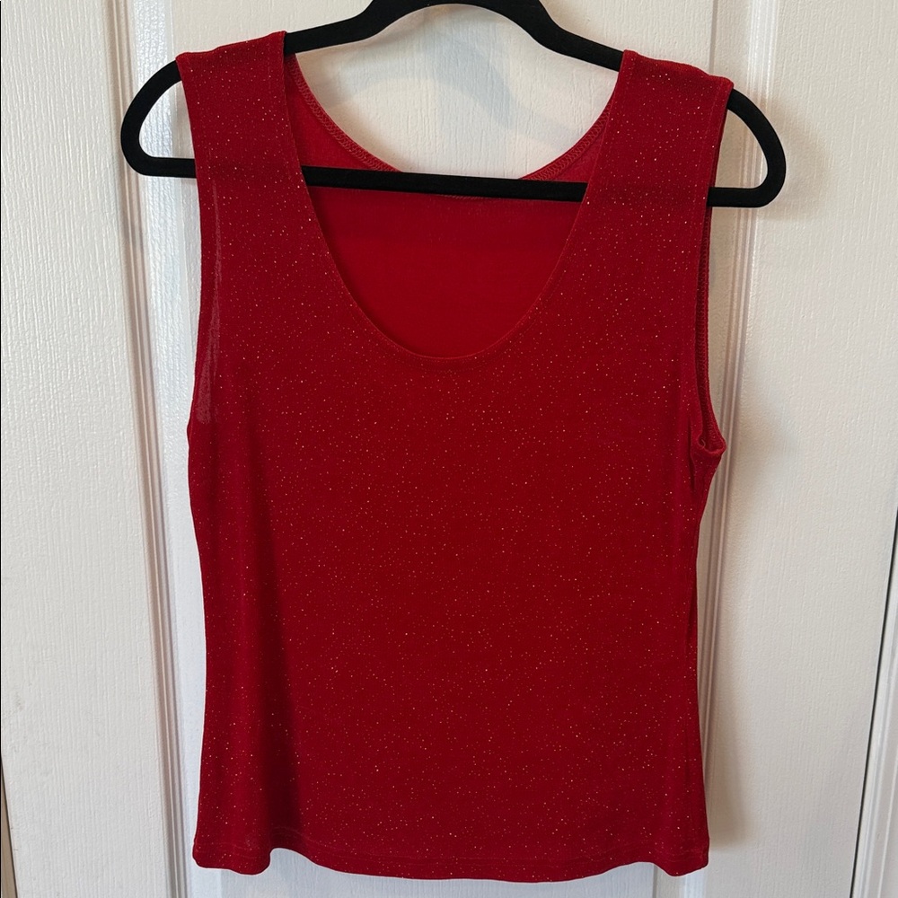 Vintage Sleeveless Red Shirt with Golden Shimmer Size Large 🎉 2 For $20 🎉